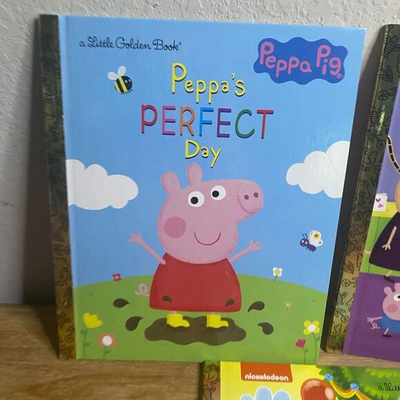A little Golden Book New Bundle of 3 Books kids Reading Elementary Peppa pig - Picture 2 of 4